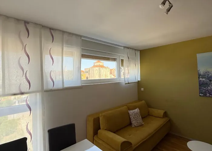 Апартаменты 4